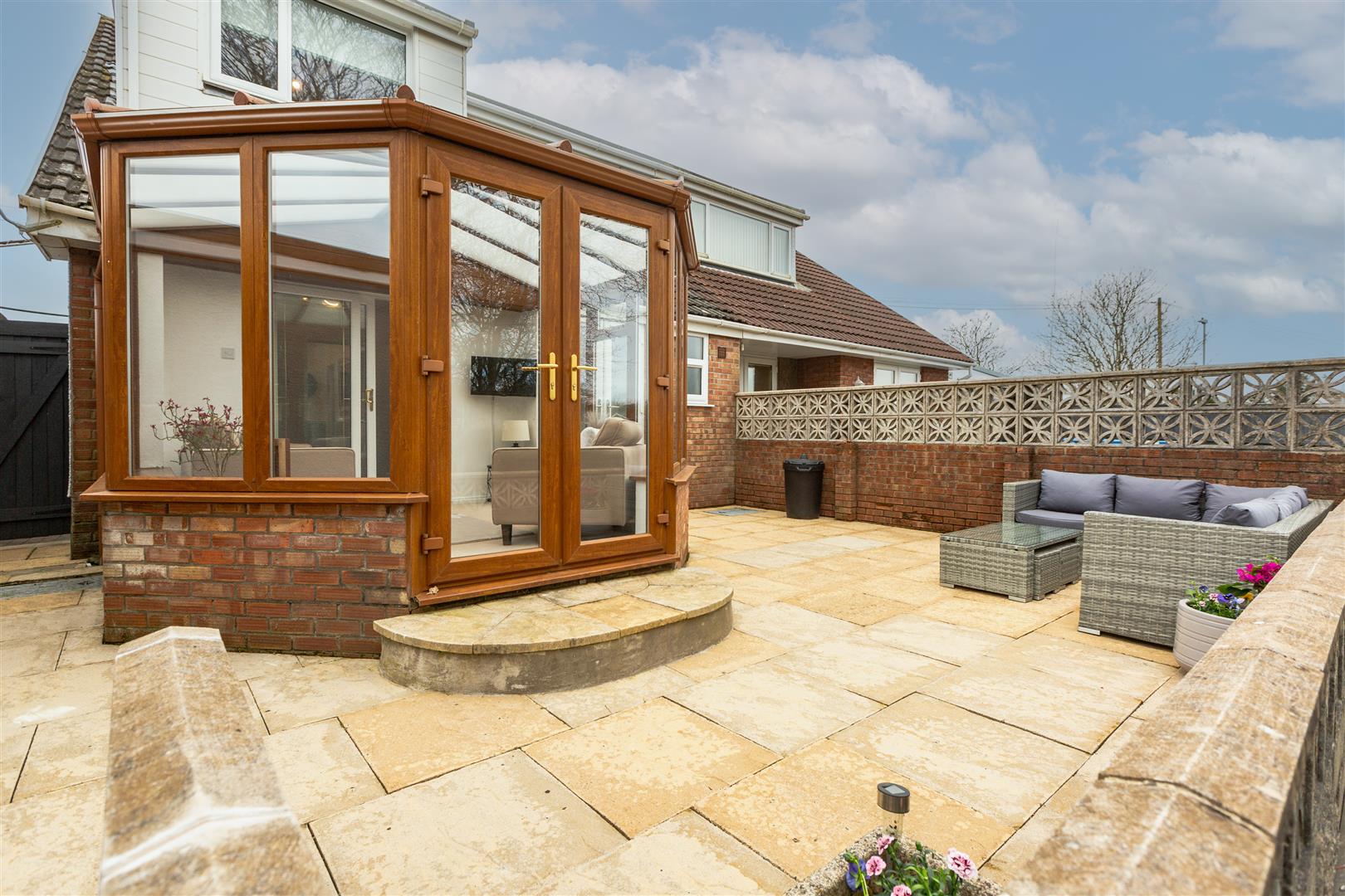 Weig Fach Lane, Fforestfach, Swansea, SA5 5AD